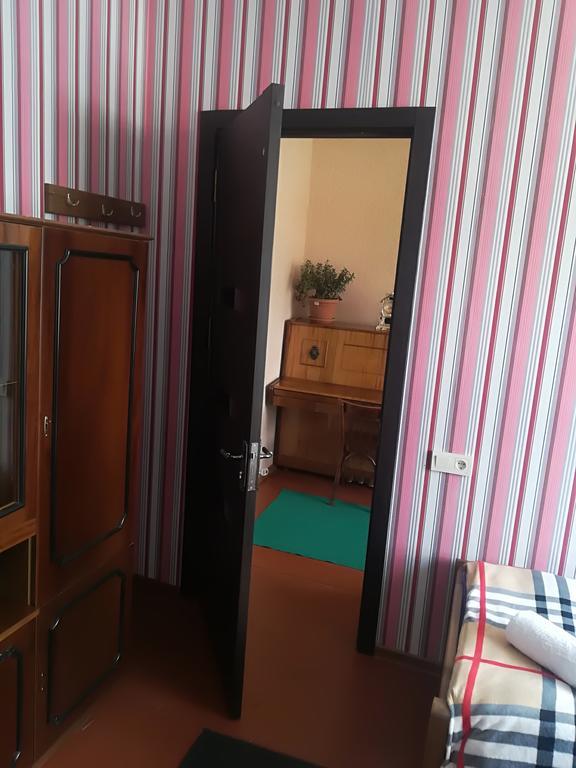 Nikoloz Guesthouse Степанцмінда Екстер'єр фото
